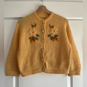 Gorgeous Vintage Mohair Cropped Floral Cardigan Sweater - S